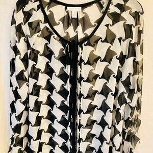 Chárter Club  Black and White Women's Top

Size XL